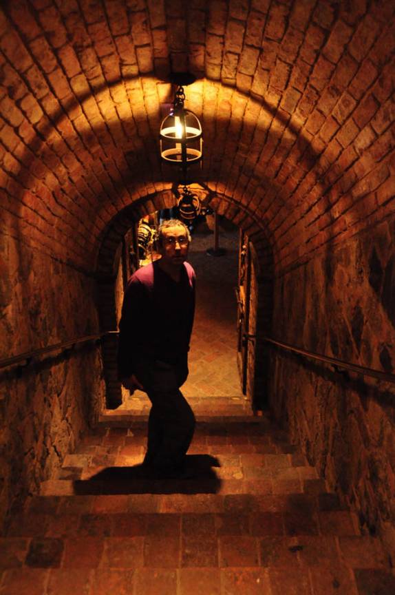 Visitando a vinícola Castello di Amorosa, no Napa Valley, na Califórnia, nos Estados Unidos